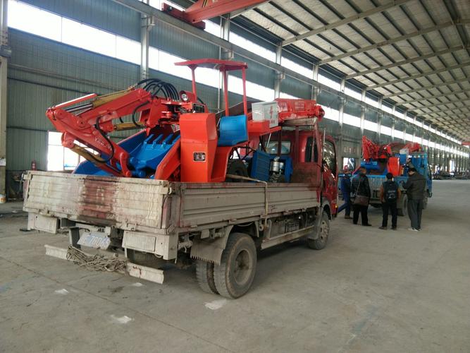 長(zhǎng)興機(jī)械生產(chǎn)的扒渣機(jī)遠(yuǎn)銷重慶